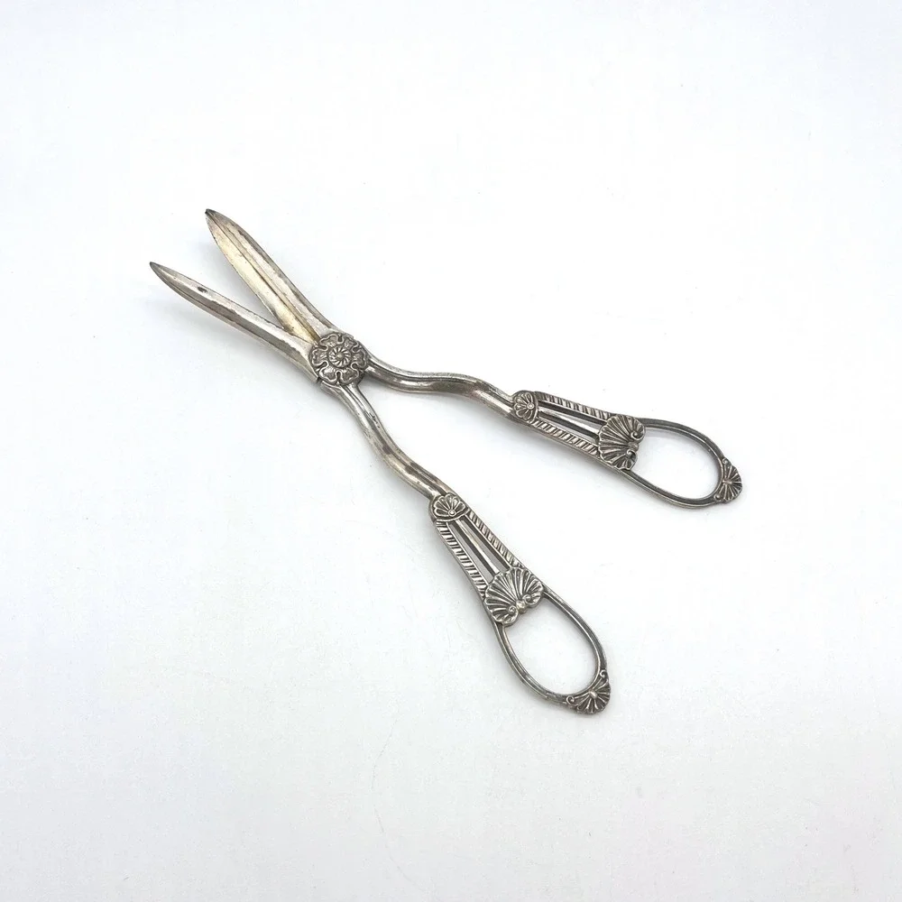Ornate Silver Tone Grape Shears Fancy Floral Engraved‎ Serving Utensil